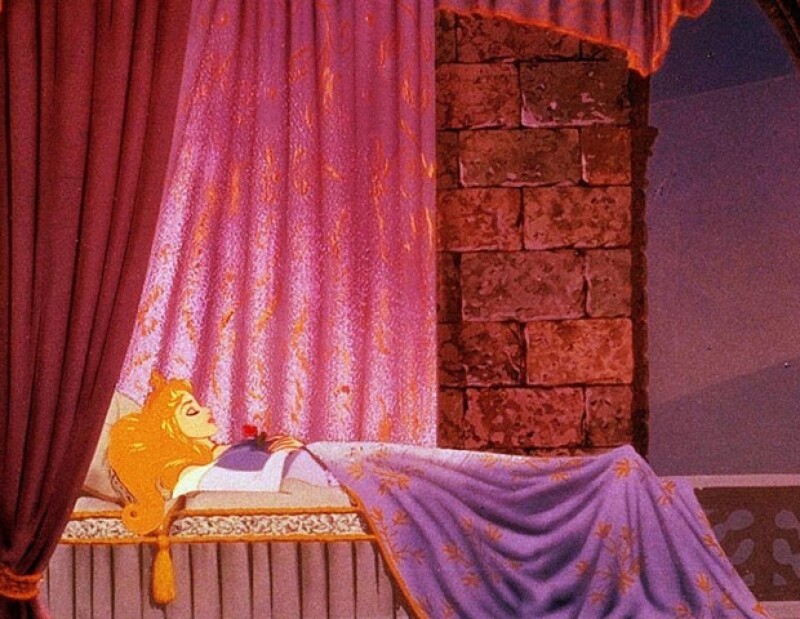 La mayor pasión de La Bella Durmiente es el amor y es vista como una romántica empedernida.