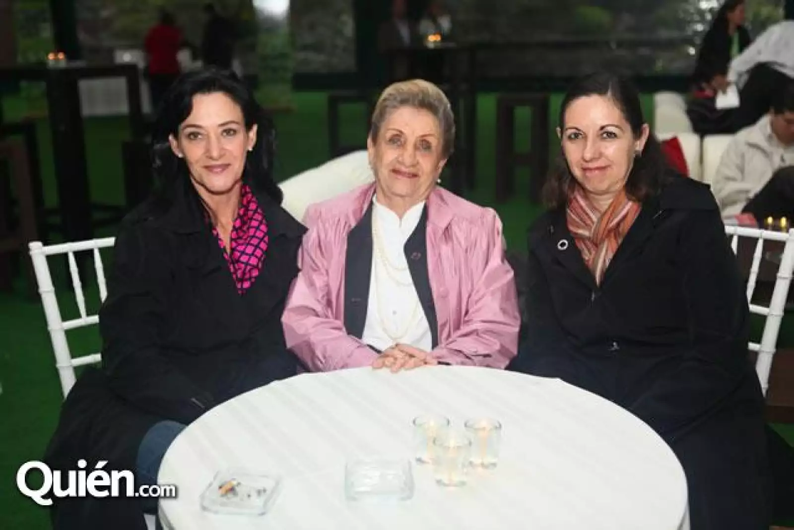 Genoveva Rioseco,Blanca,Adriana Recke