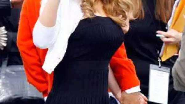 La cantante de música pop desea mudarse de Nueva York y comprar la residencia más cara de Beverly Hills.