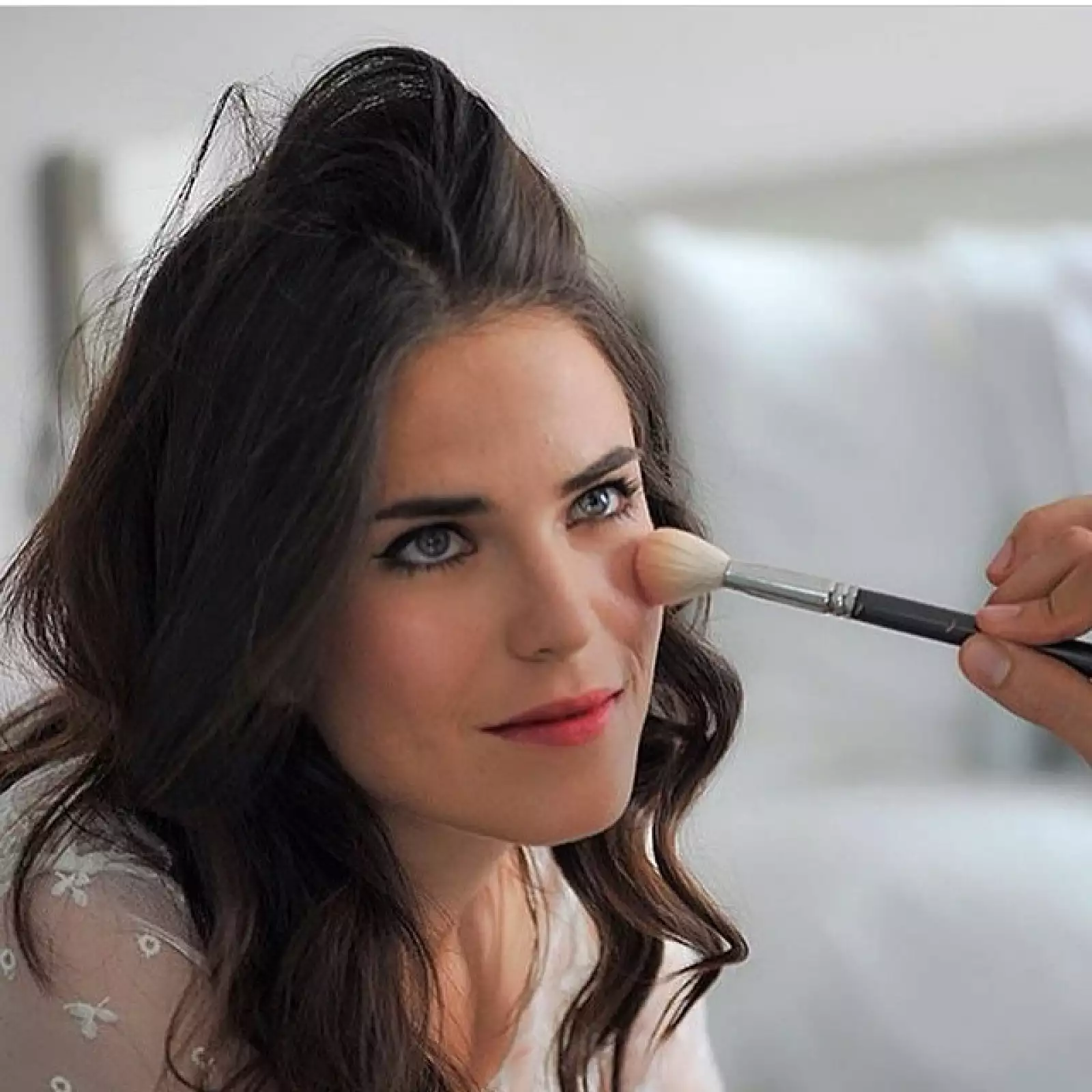 Karla Souza sigue triunfando en Estados Unidos con la serie How to get away with murder, además es una feliz mujer casada.