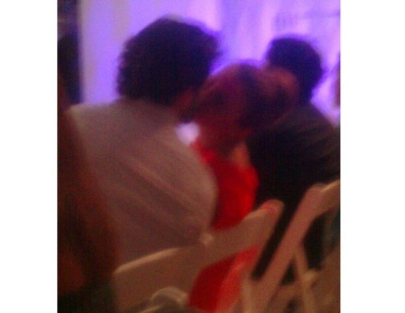La pareja ha sido captada en varias ocasiones derramando miel. Esta imagen fue tomada durante la pasarela de Elle México Diseña 2011.