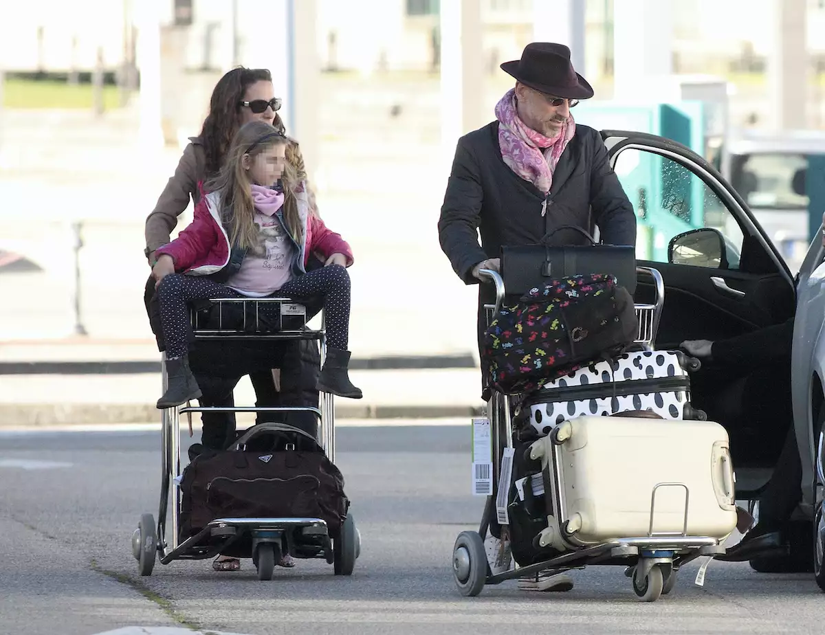 Telma Ortiz and Family Sighting In Oviedo - December 31, 2014