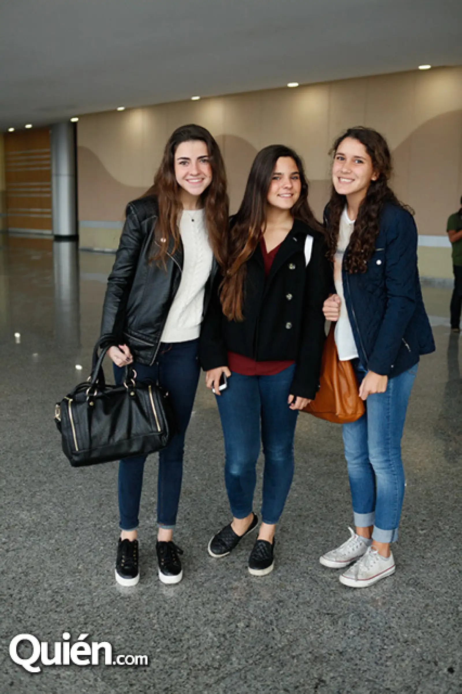 Ana Álvarez,Jimena Íñiguez y Romina Arechiga