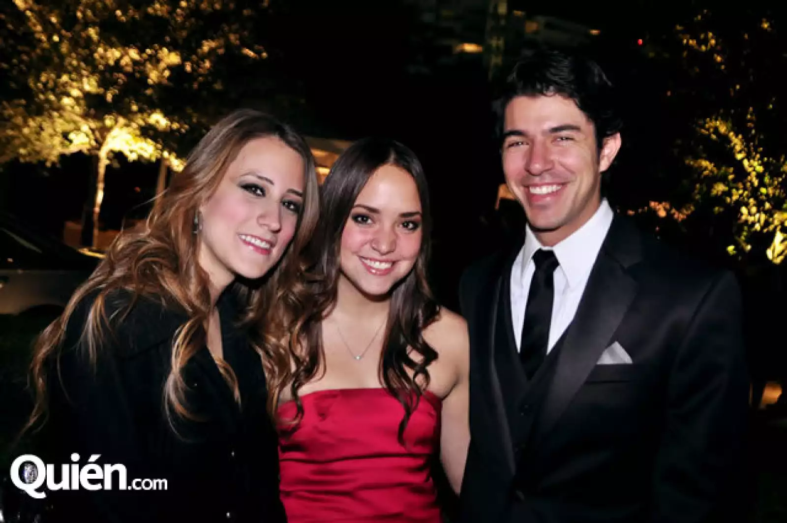 Caty Watts,Andrea Treviño y Estebán López