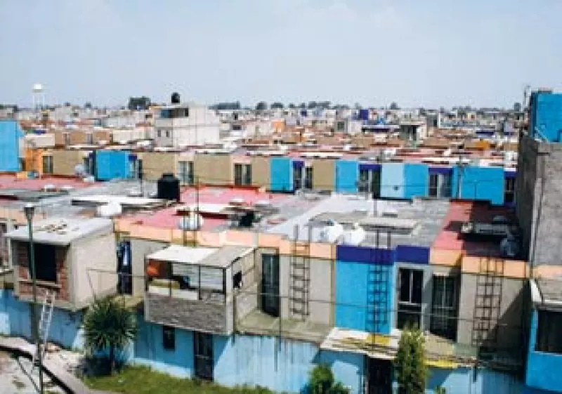 La vivienda vertical podría ser una solución para los 30 millones de personas más que habitarán el país en 2050. (Foto: Federico Gama)