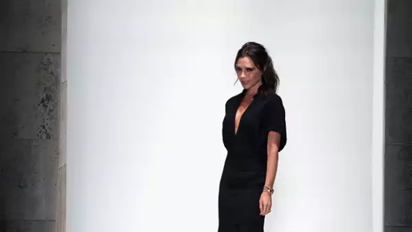 La esposa de David Beckham ha dado de qué hablar luego de que el jefe ejecutivo de The Fawcett Society argumentara que las modelos que la ex Spice Girl usó están demasiado delgadas.