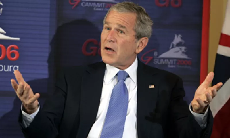 La semana pasada se dieron a conocer fotos personales de la familia del ex presidente George W. Bush. (Foto: AP)