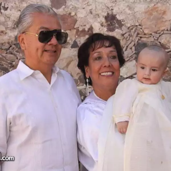 Juan y Tina Almaraz,Juan Emilio Torreslanda