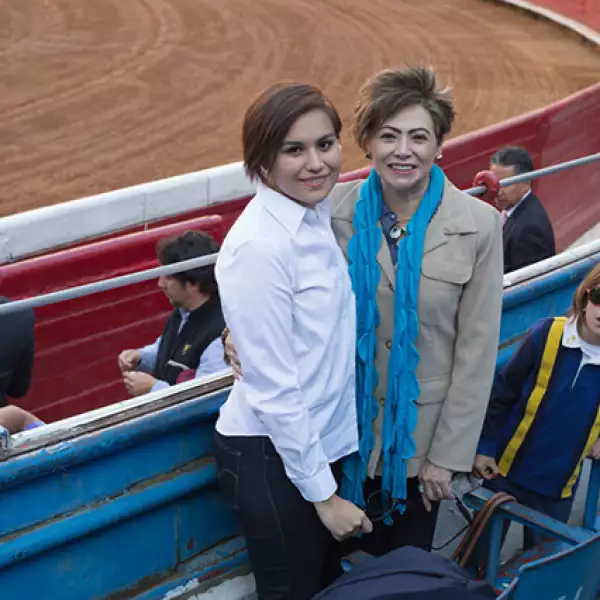 Gabriela Arroy, Almudena Cortina
