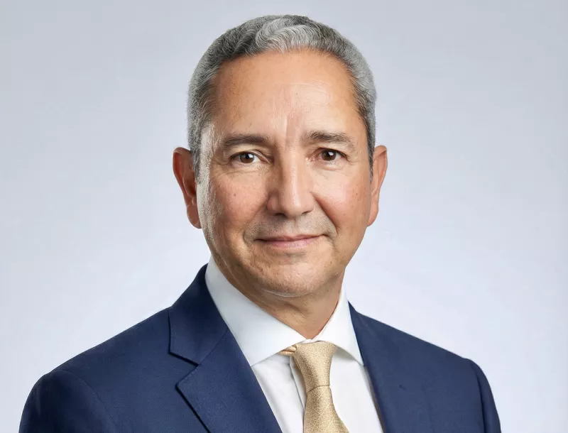 ivan lomeli es el nuevo director de banco del bajio