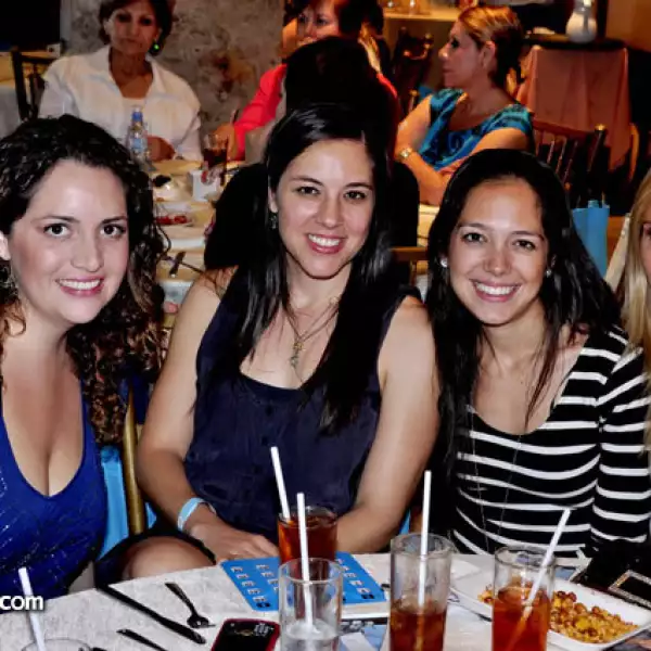 Jessica Sánchez, Gaby Cvazos de Lozano, Deyanira Delgado de Garza y Carmelina Reyna