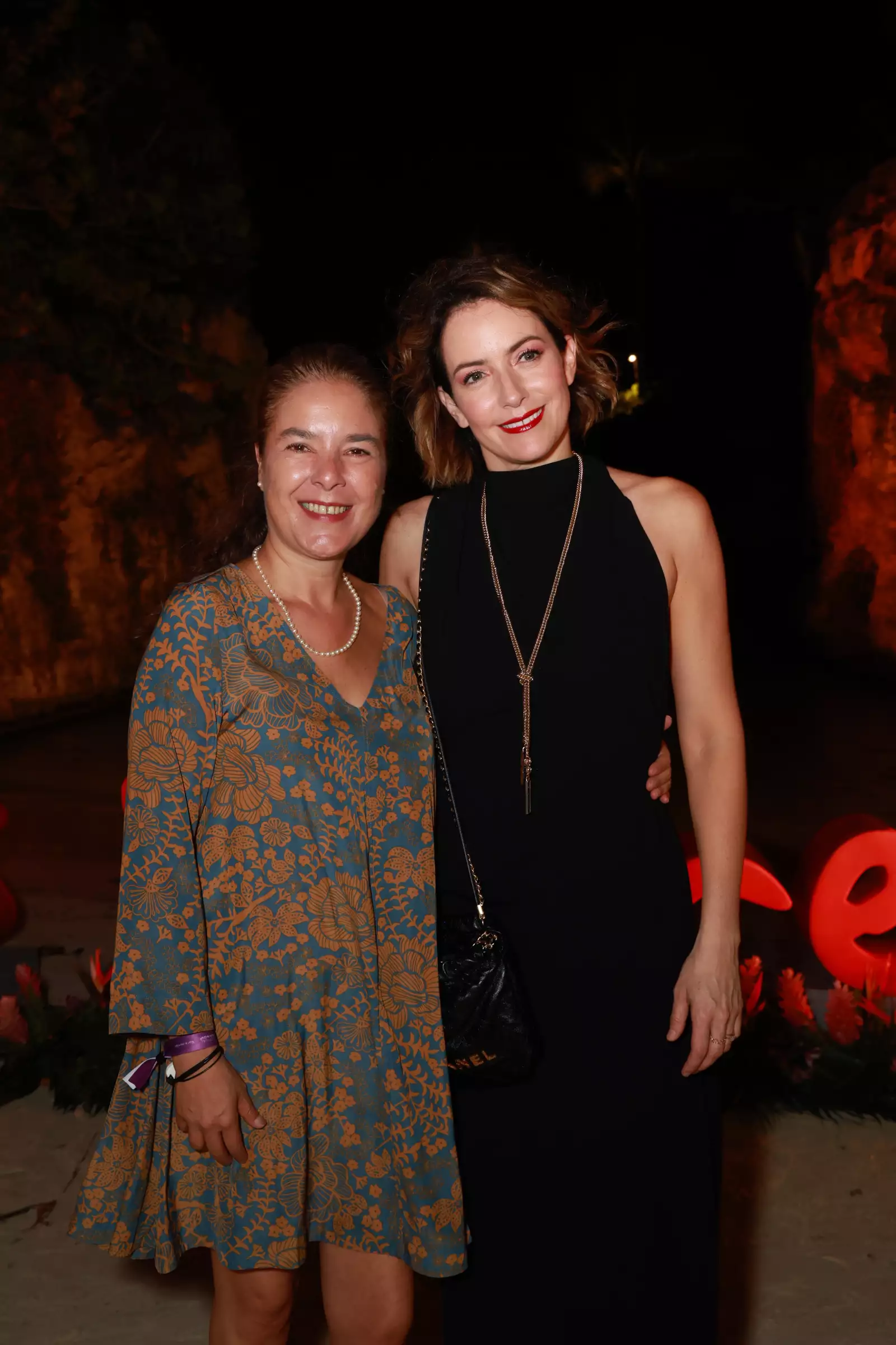 Rosenda Martínez y Alondra de la Parra