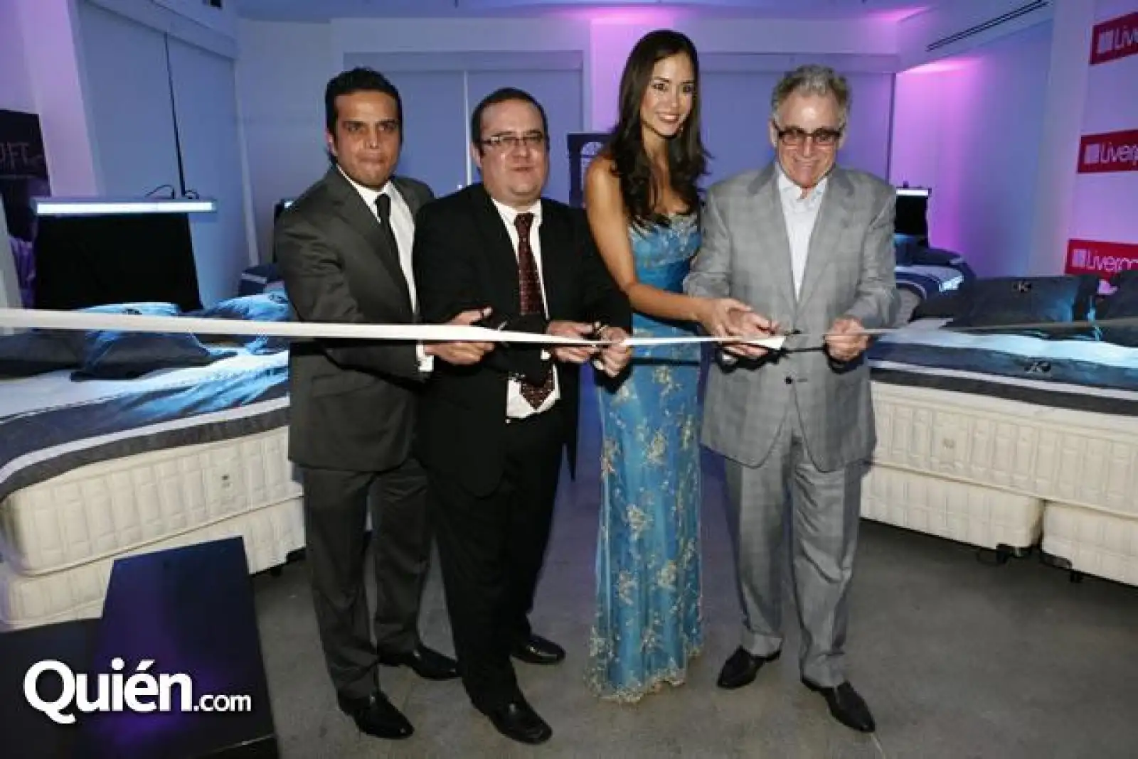 Gustavo López,Ismael Santana,Dafne Molina,Earl Kluft