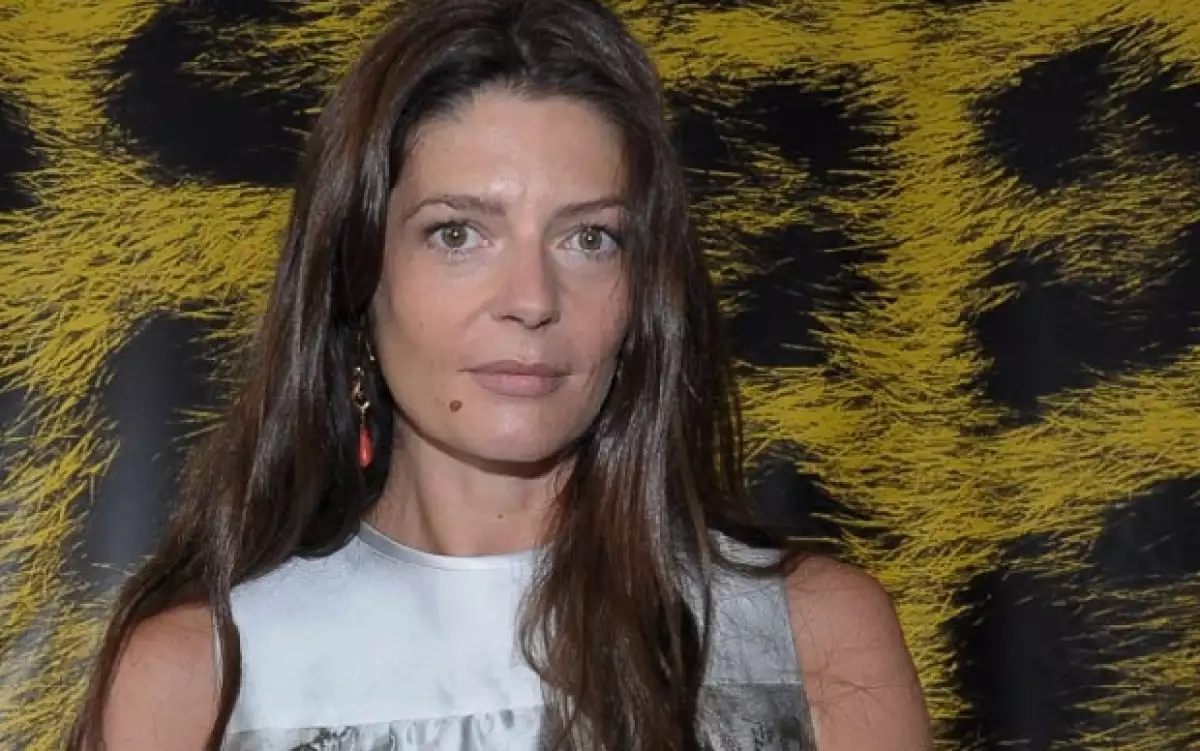 Chiara Mastroianni participa en un filme de contenido altamente eróticoco, donde comparte créditos con elenco que siempre se ha dedicado al cine homosexual y bisexual.