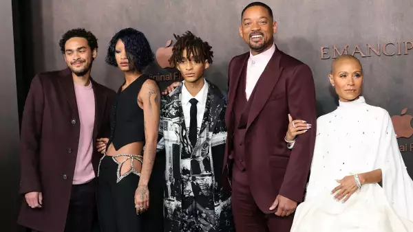 Will Smith reaparece en público con su familia en la premiere de Emancipation