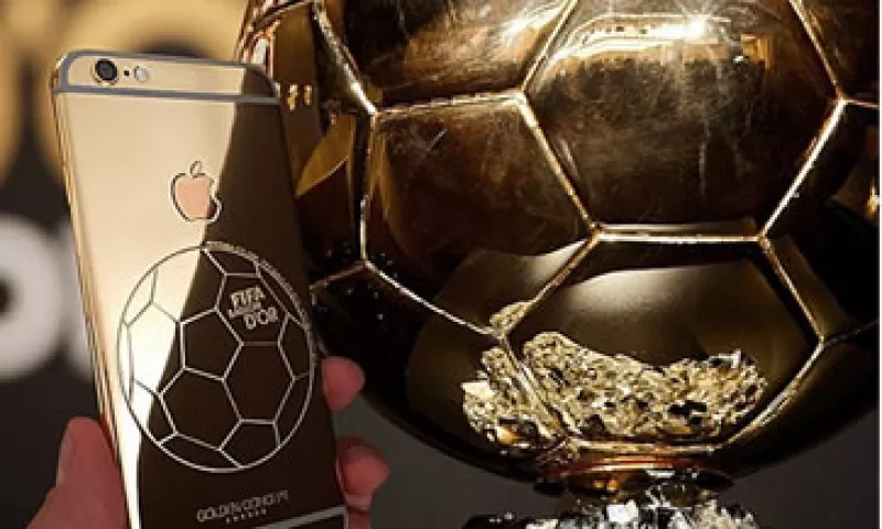 El iPhone 6 está bañado en 24 quilates de oro. (Foto: tomada de Instagram/GoldenConcept )