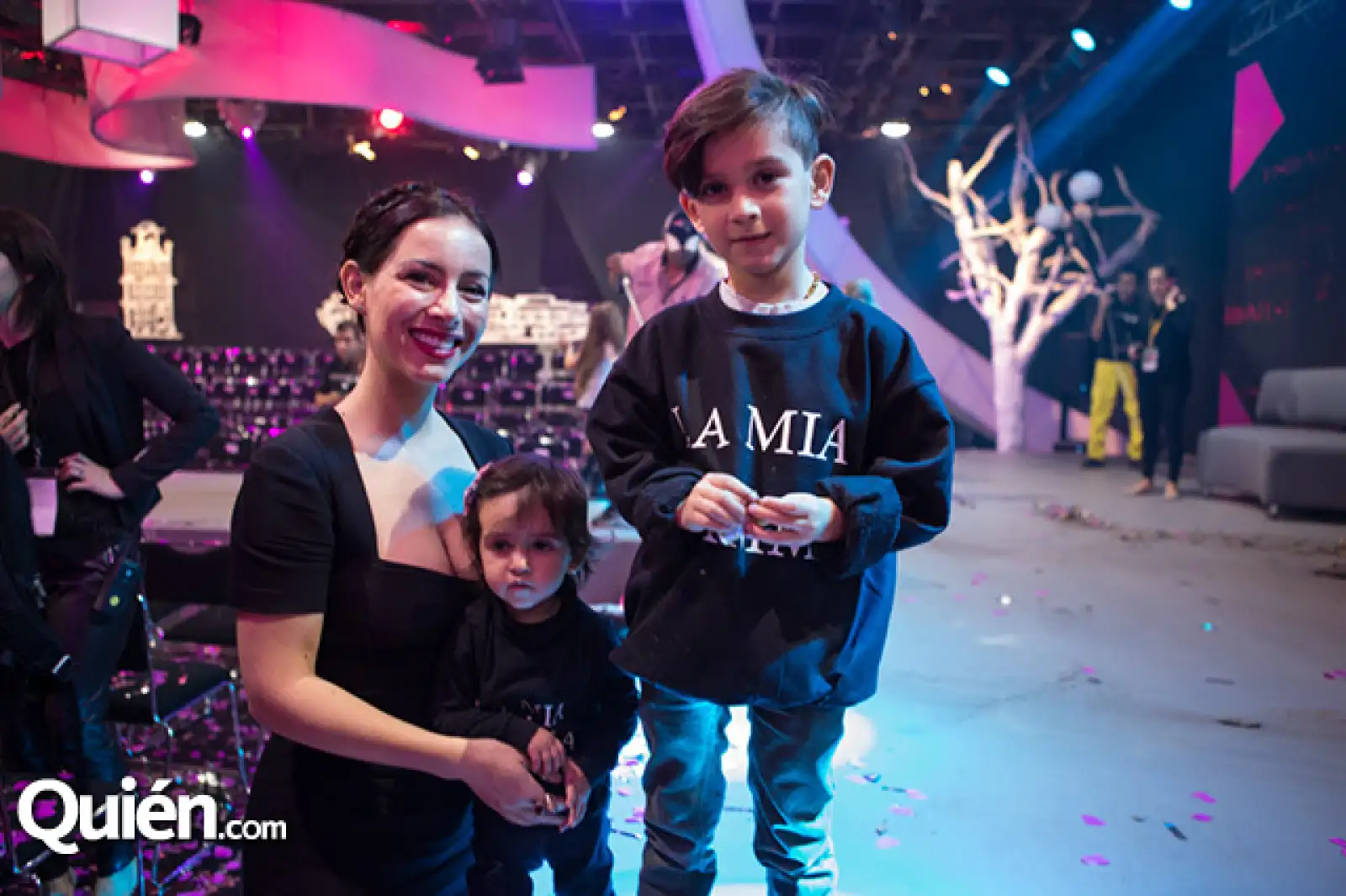 Claudia Lizaldi, Ella Kneeland e Ian Kneeland