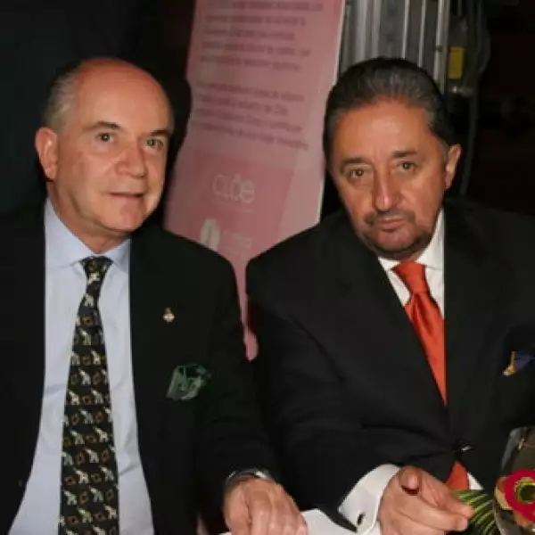 Tony Scheffler, Enrique Castillo Pesado