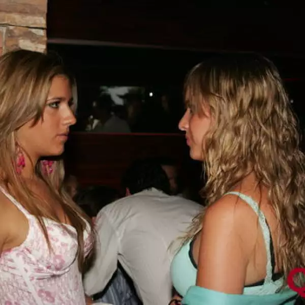 Giovvana Laposse, Carla Pérez Arizti