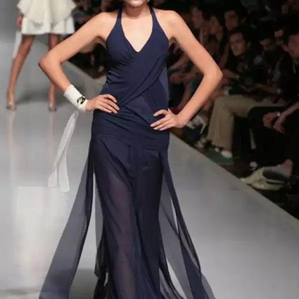 IDM Desfile Lorena Saravia