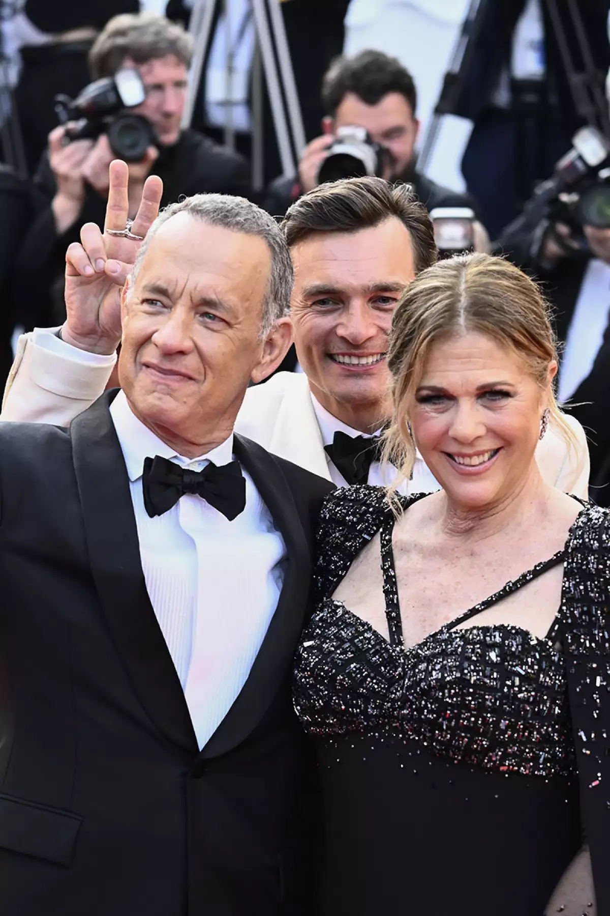 Tom Hanks y su esposa Rita Wilson en la alfombra roja de Cannes 2023