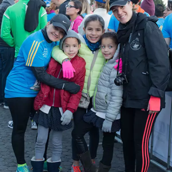 Gloria Sainz, Marí­a José López Sainz, Damiela Alarcón, Paola Alarcón, Adriana Alarcón