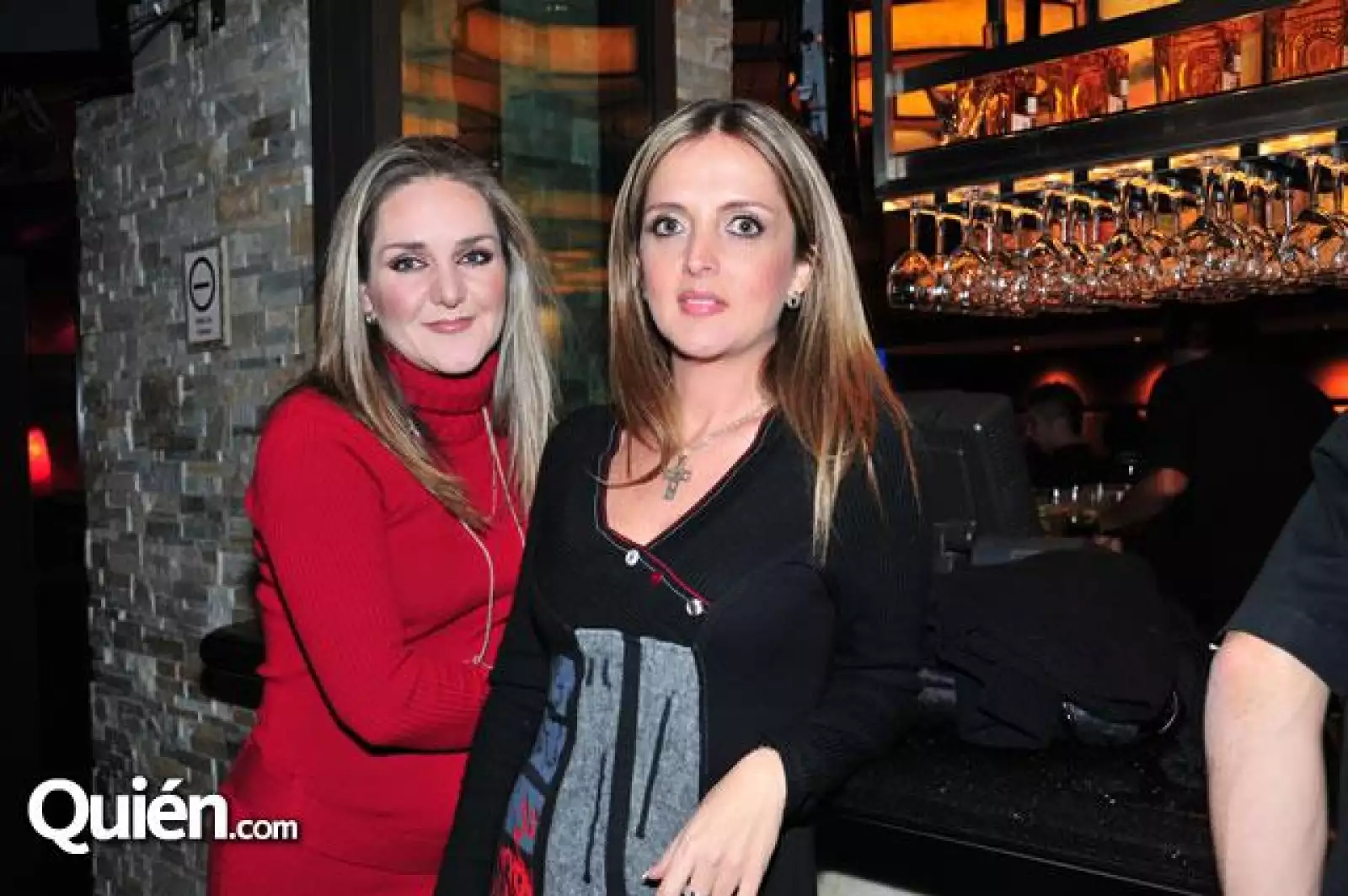 Dafne Fernley,Alma Gómez