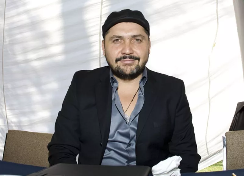 El cantante fue privado de su libertad en Mexicali la madrugada de este viernes donde dio positivo en algunas pruebas de droga, informó el diario Reforma.