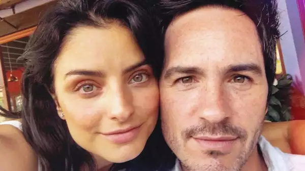 Aislinn Derbez y Mauricio Ochmann
