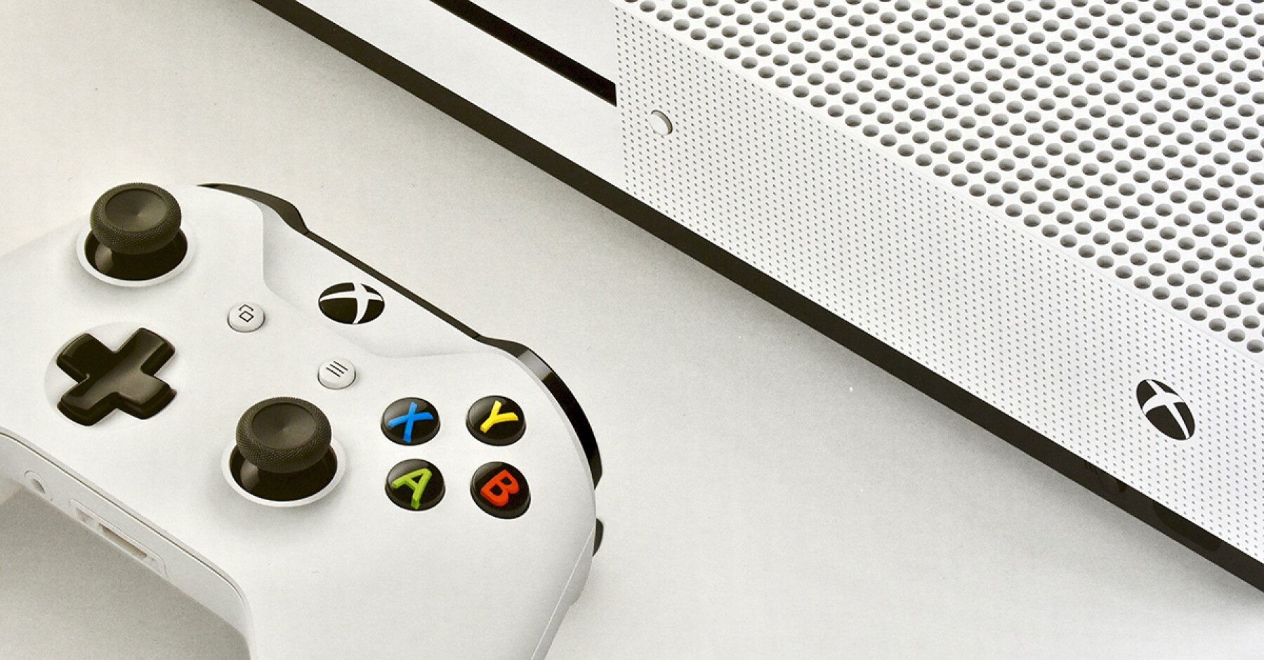Xbox One S