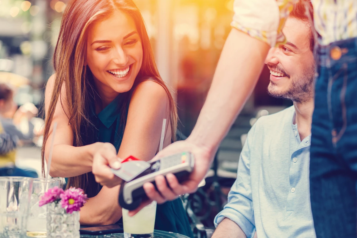 No financies tus compras con la tarjeta de crédito,