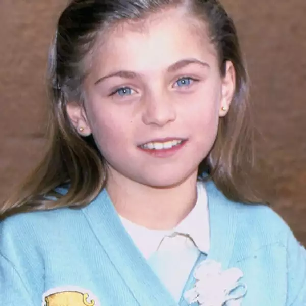 Ludwika Paleta nació el 29 de noviembre en Cracovia, Polonia, pero por asuntos de trabajo de su papá, la familia se mudó a México cuando ella tenía 3 años. En 1989 interpretó a María Joaquina Villaseñor en la telenovela ´Carrusel de Niños´.