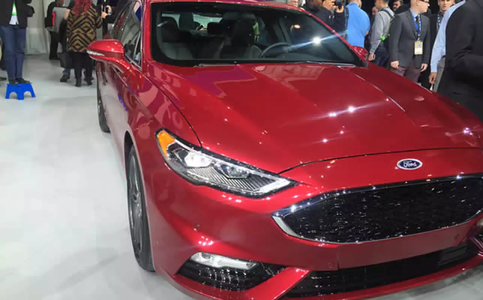 Ford presentó una versión sport de su popular vehículo.