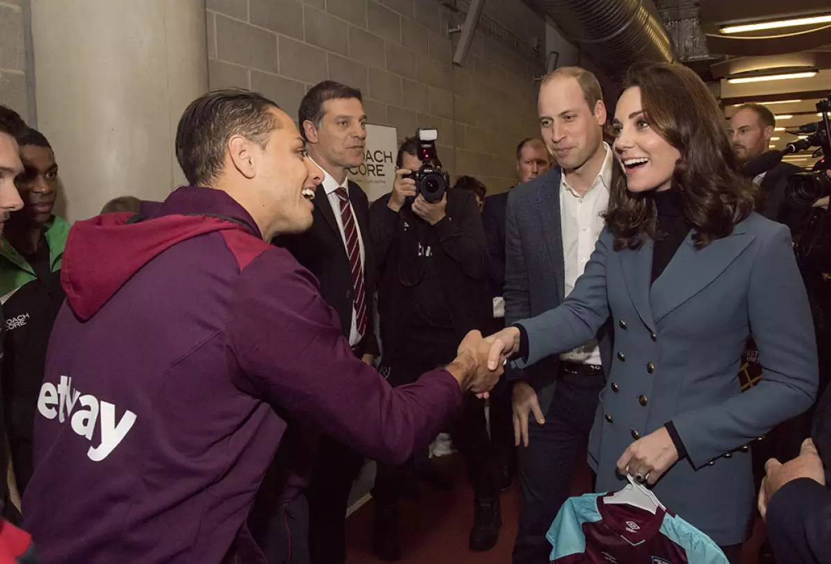 "Chicharito" Hernández y Kate Middleton