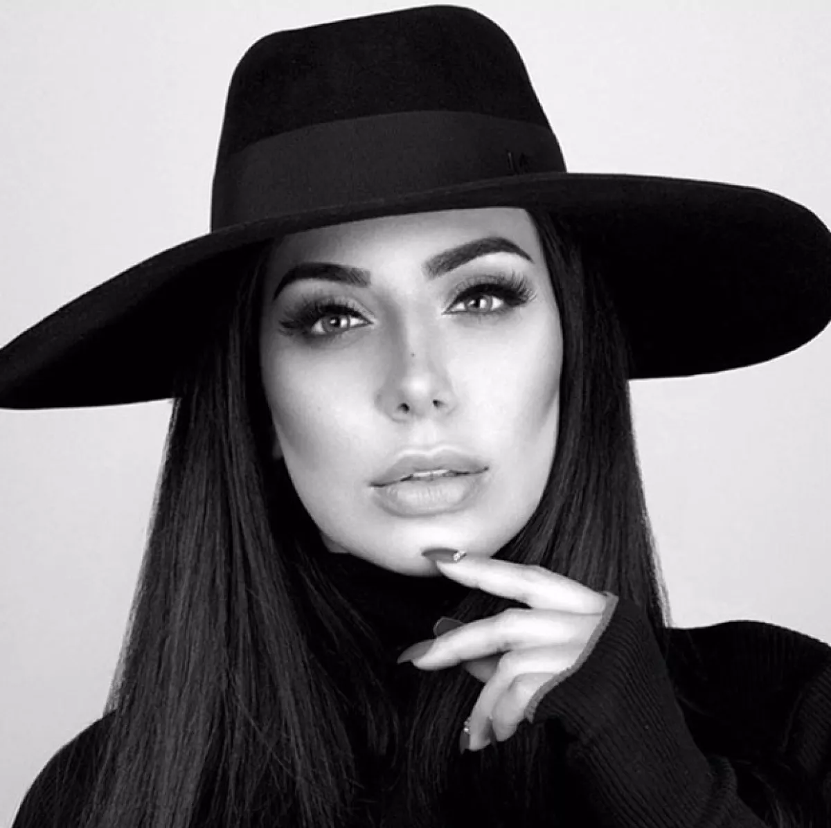 Su estilo de vida también es muy parecido al de la esposa de Kanye.