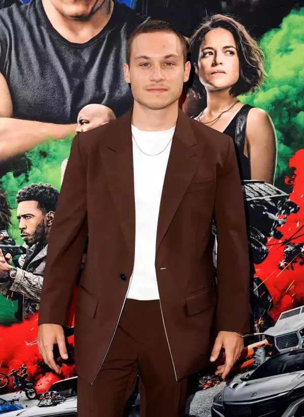 Florence Pugh Finn Cole