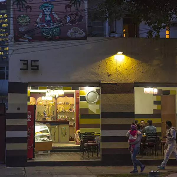 Khaldoun dice que así como trajo a su familia y puso un negocio, cientos de familias más pueden venir a México a vivir en paz y trabajar.