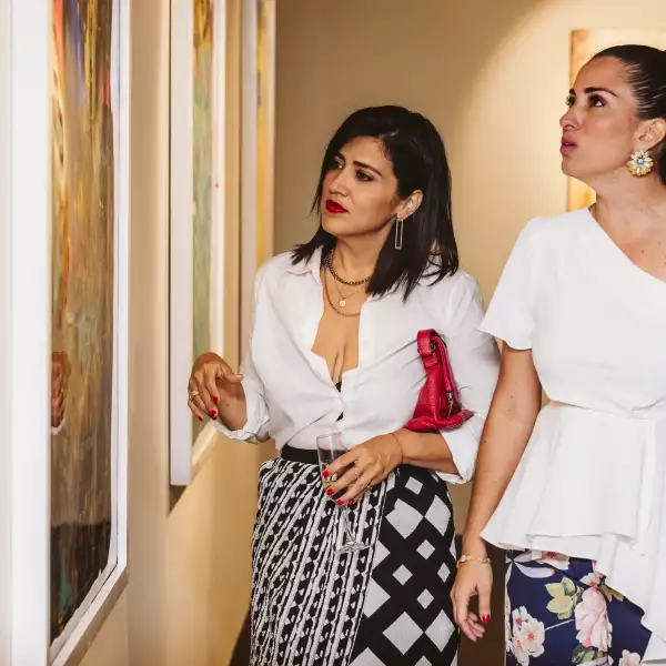 Karina Olachea, Alina Pedrin.jpg