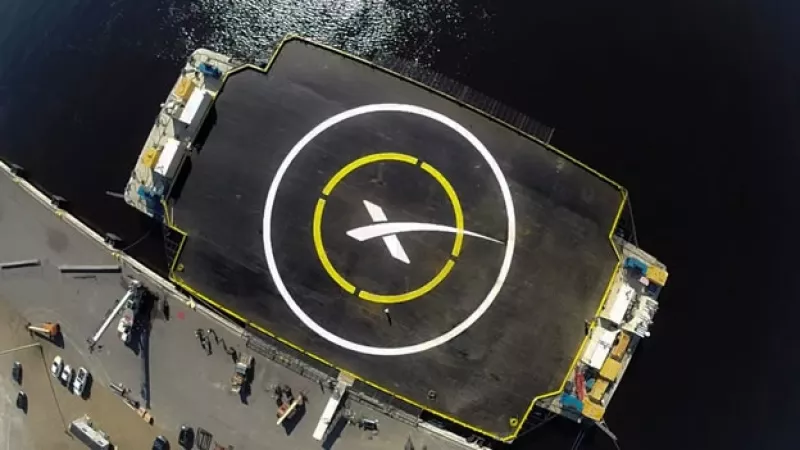 SpaceX drone barco