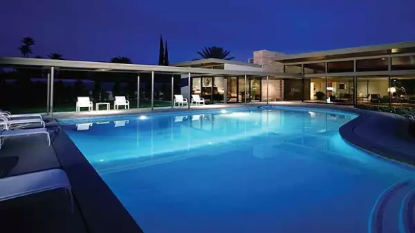 El actor, su pareja y su hija pasaron unos días en la residencia de vacaciones que Sinatra tenía en Palm Springs.