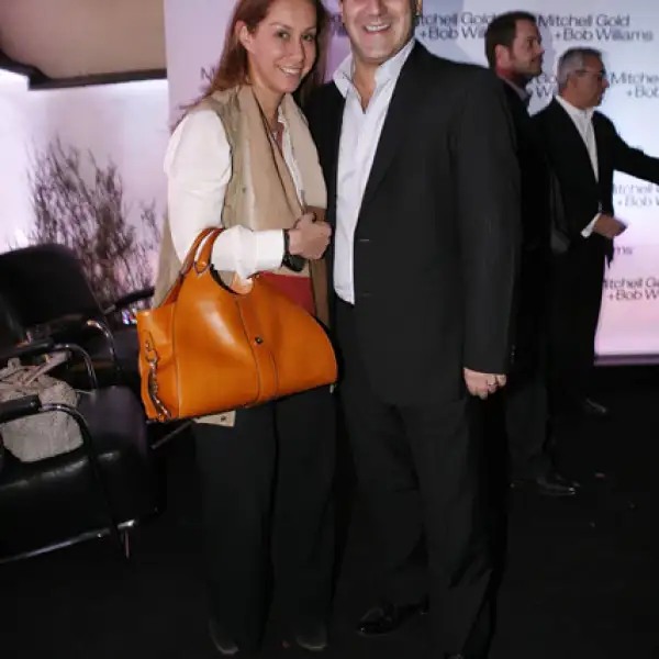 Carla Juan,Mauricio Domínguez