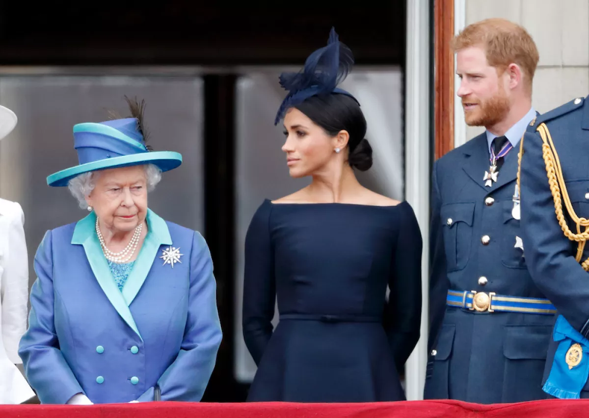 Reina Isabel II, Meghan Markle y el príncipe Harry