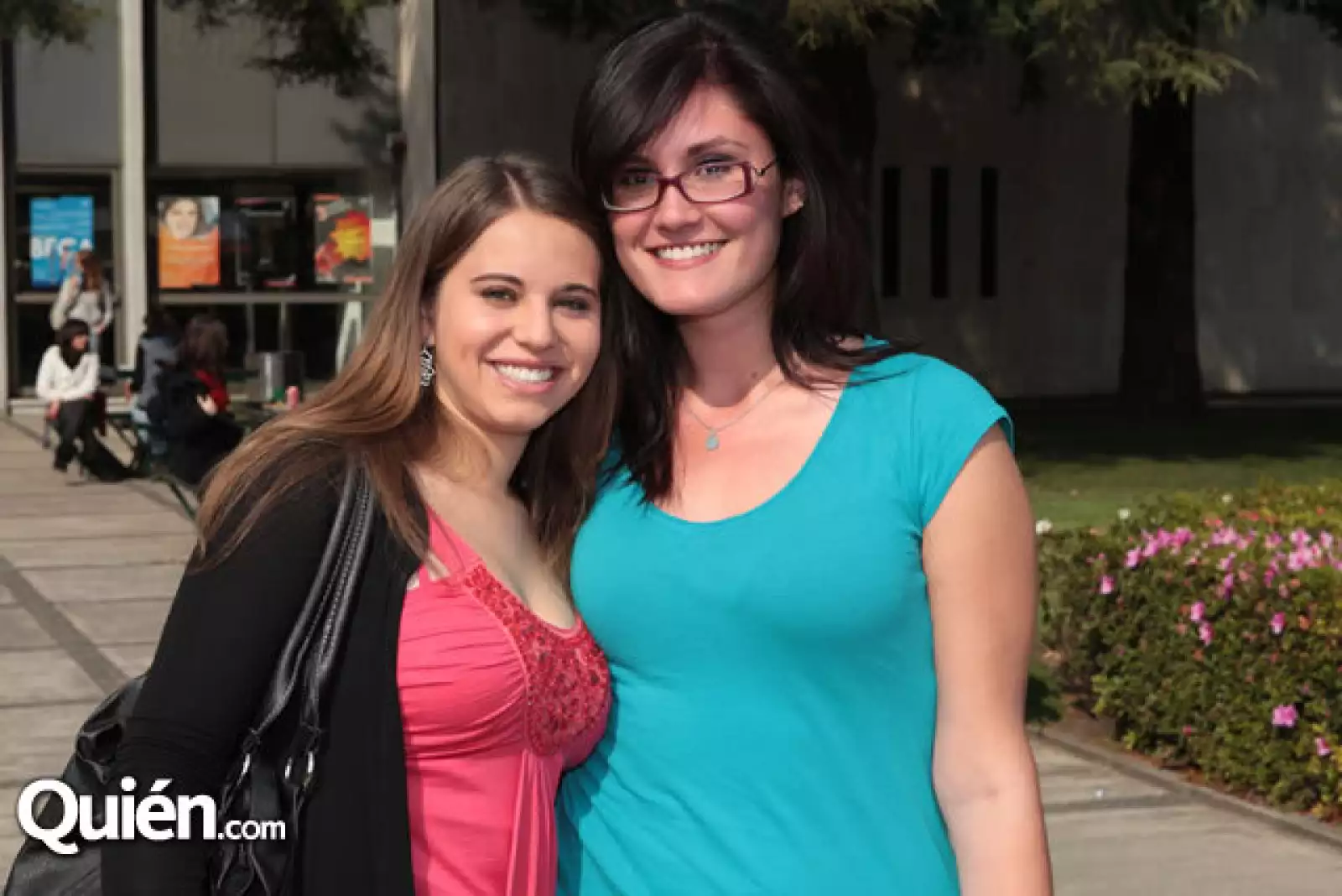 Nicole Goldberg,Ileana Rey