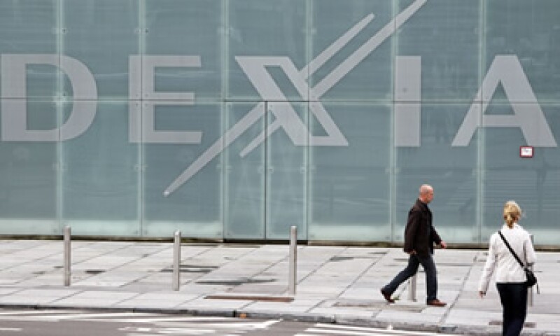 Además de la nacionalización, Bélgica, Francia y Luxemburgo aportarán en total 121,000 mdd en fondo de garantía para Dexia hasta por 10 años. (Foto: Reuters)