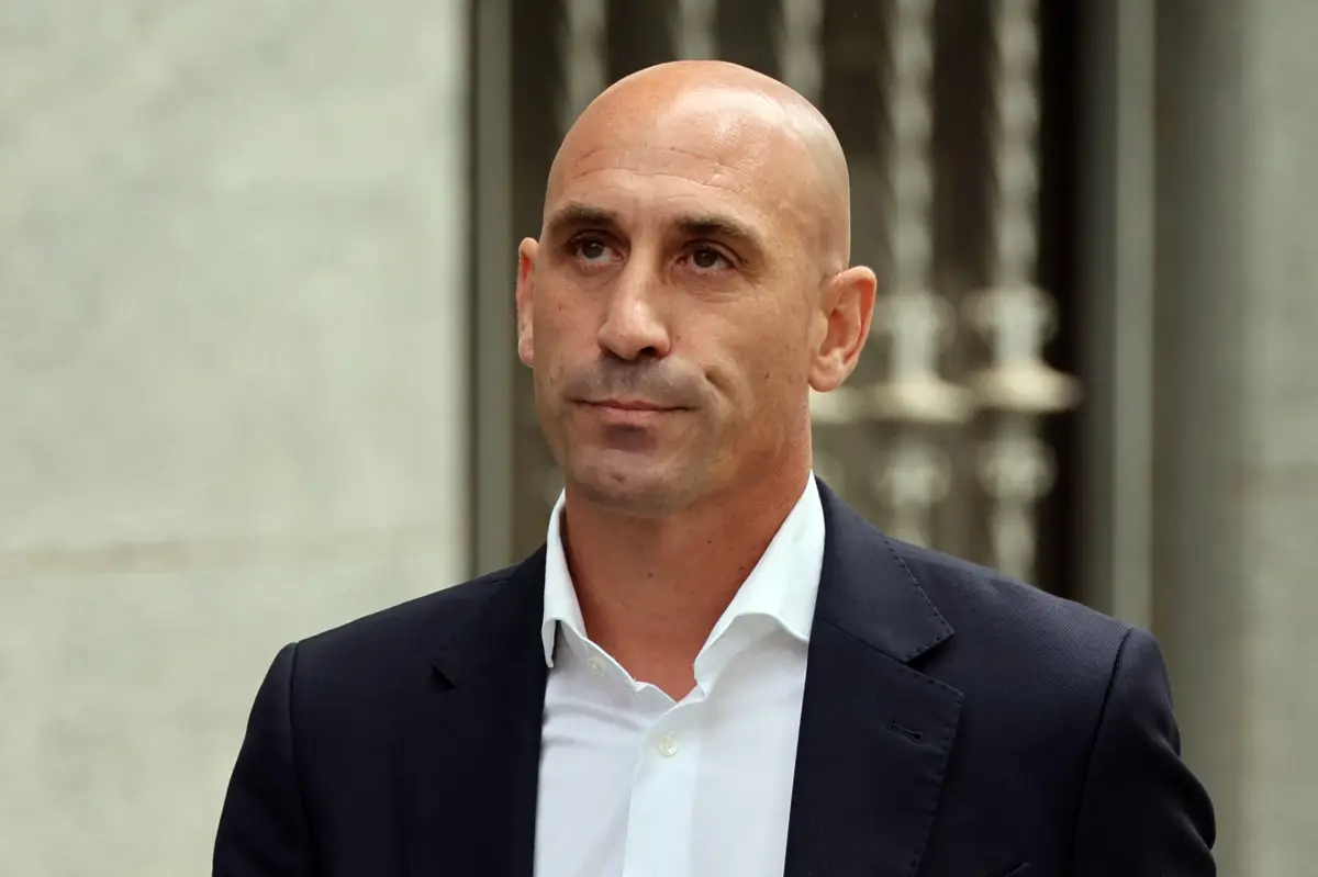 luis-rubiales-suspension-fifa