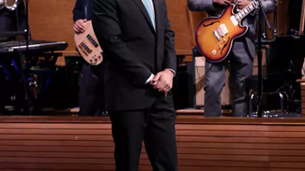 La grabación del programa de este viernes ha sido cancelada debido a que el presentador y comediante tuviera que ser operado de una mano.