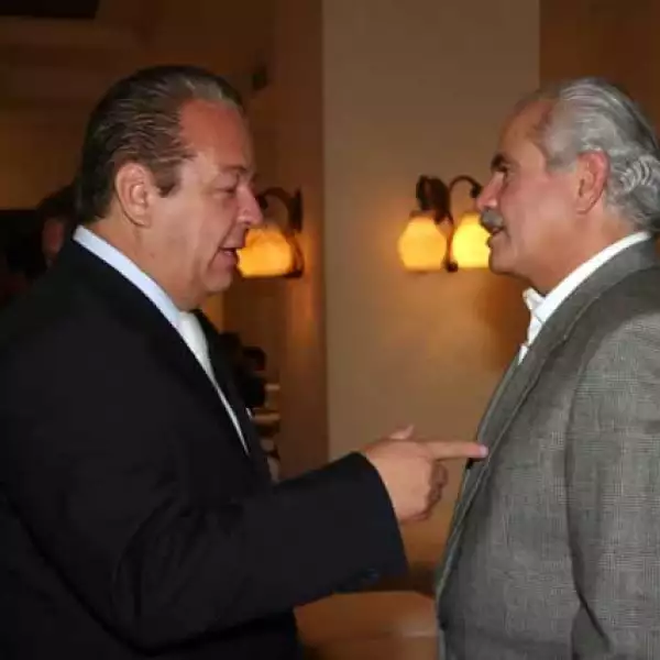 Premio Anáhuac a Laura Barrera Fortoul (Directora General DIF Edo. de México)