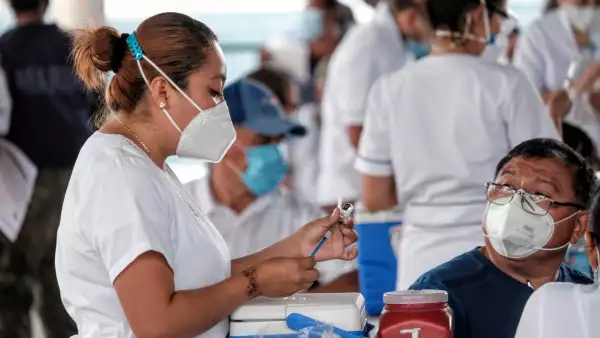 vacunacion-covid-octubre-2023