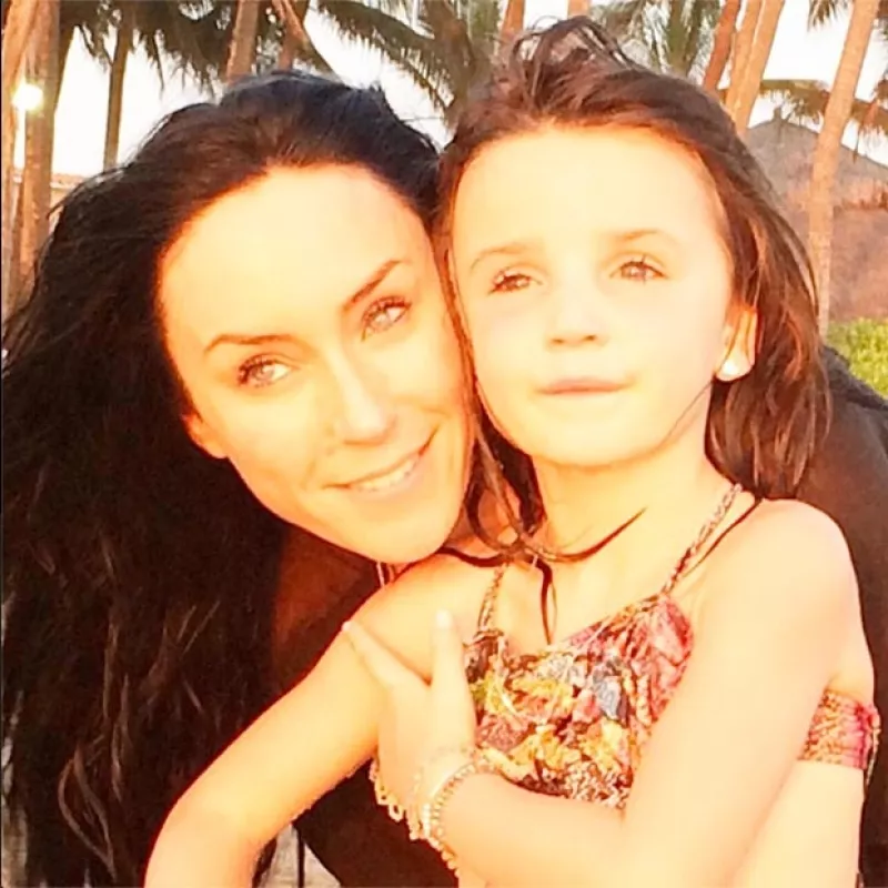 La conductora consintió a sus hijos este fin de semana llevándolos a la playa, desde donde nos regalaron memorables imágenes.