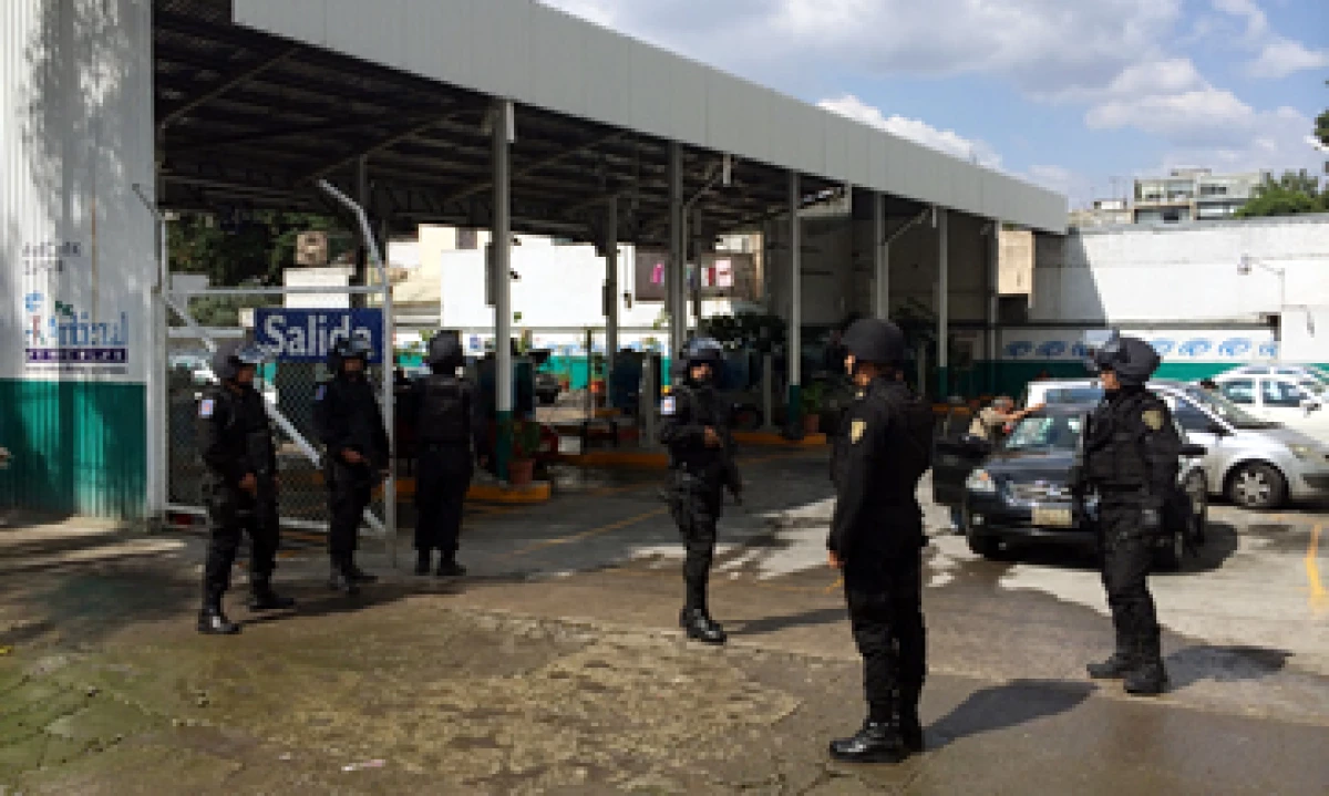 El GDF pidió a los dueños de verificentros estar al pendiente de la operación de su personal. (Foto: Notimex)
